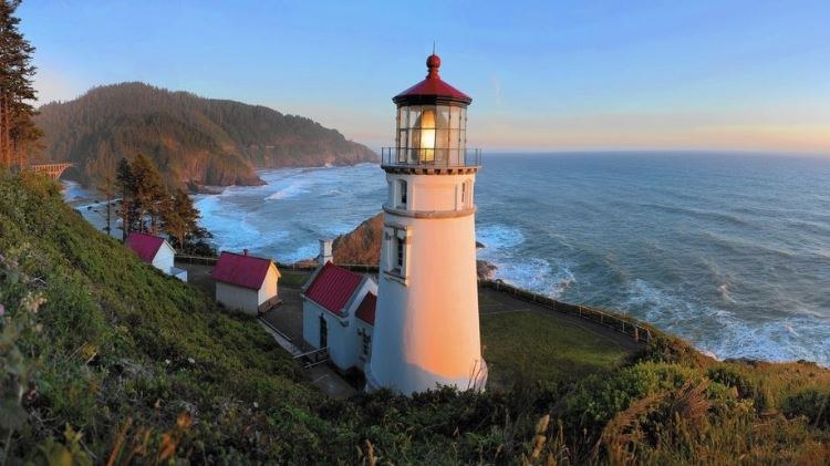 Heceta Head Lighthouse Image.JPG